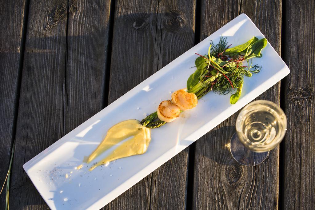 Djuroenaeset Hotell & Konferens Djurhamn 外观 照片