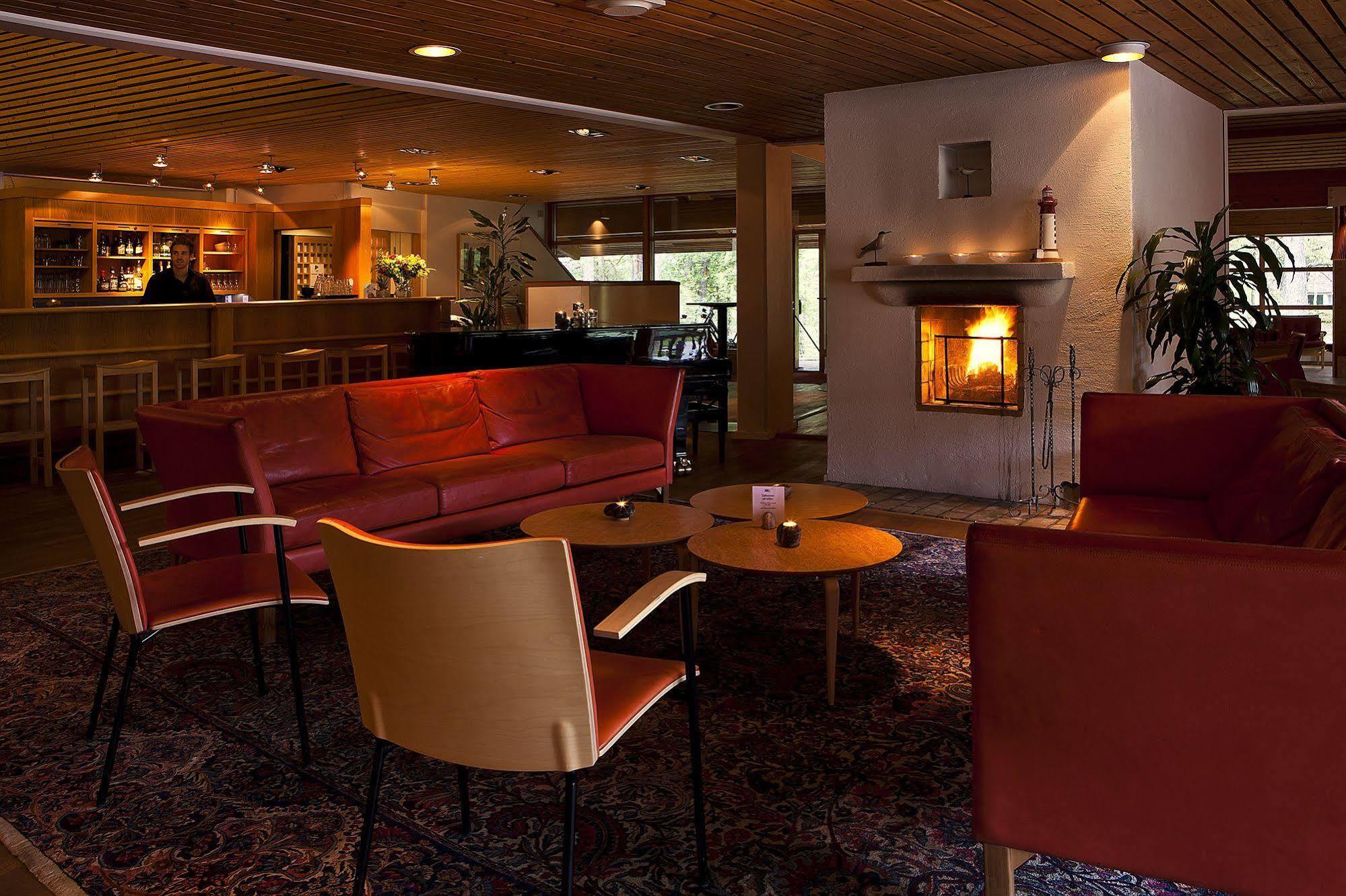 Djuroenaeset Hotell & Konferens Djurhamn 外观 照片