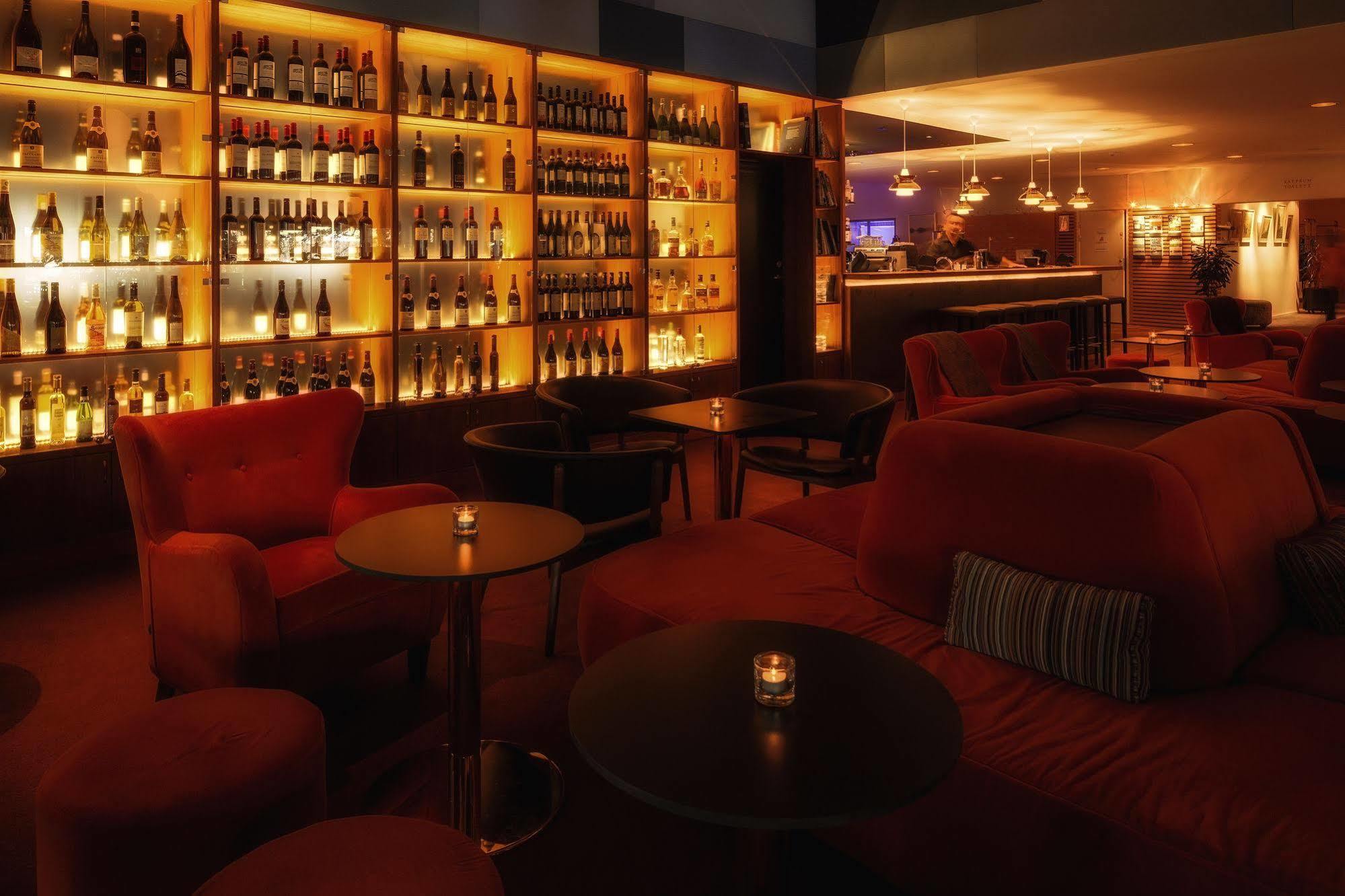 Djuroenaeset Hotell & Konferens Djurhamn 外观 照片