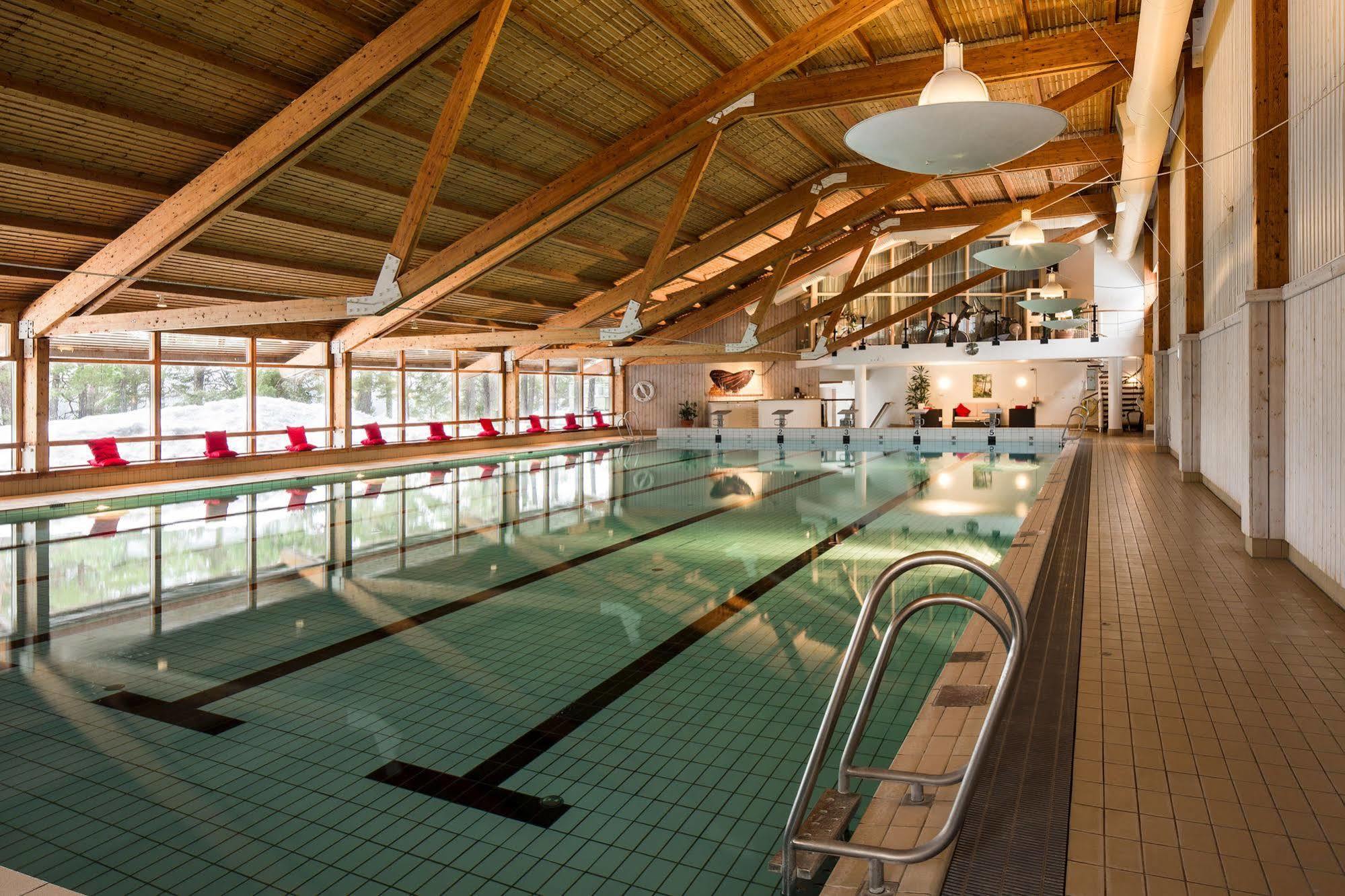 Djuroenaeset Hotell & Konferens Djurhamn 外观 照片