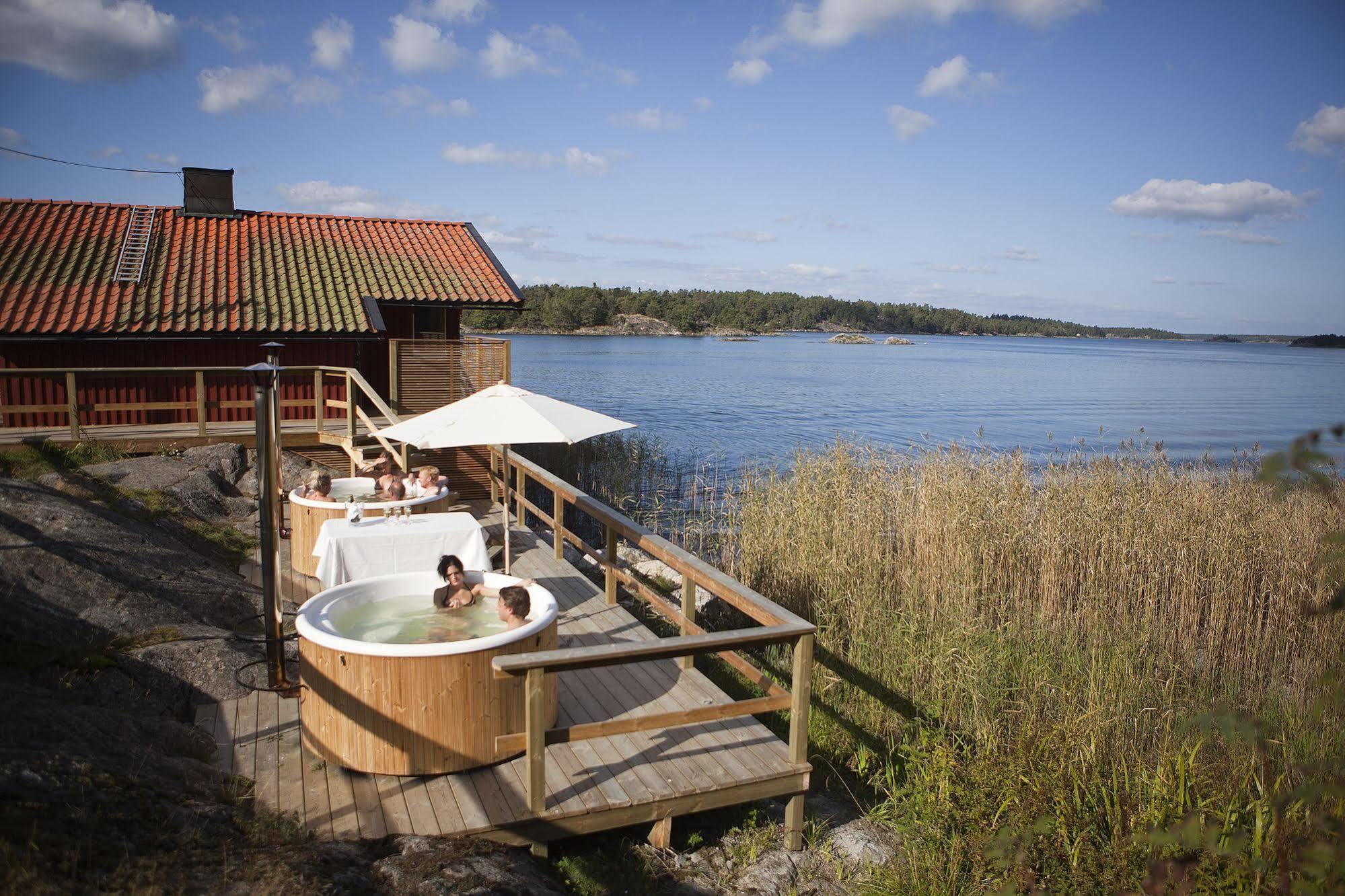 Djuroenaeset Hotell & Konferens Djurhamn 外观 照片