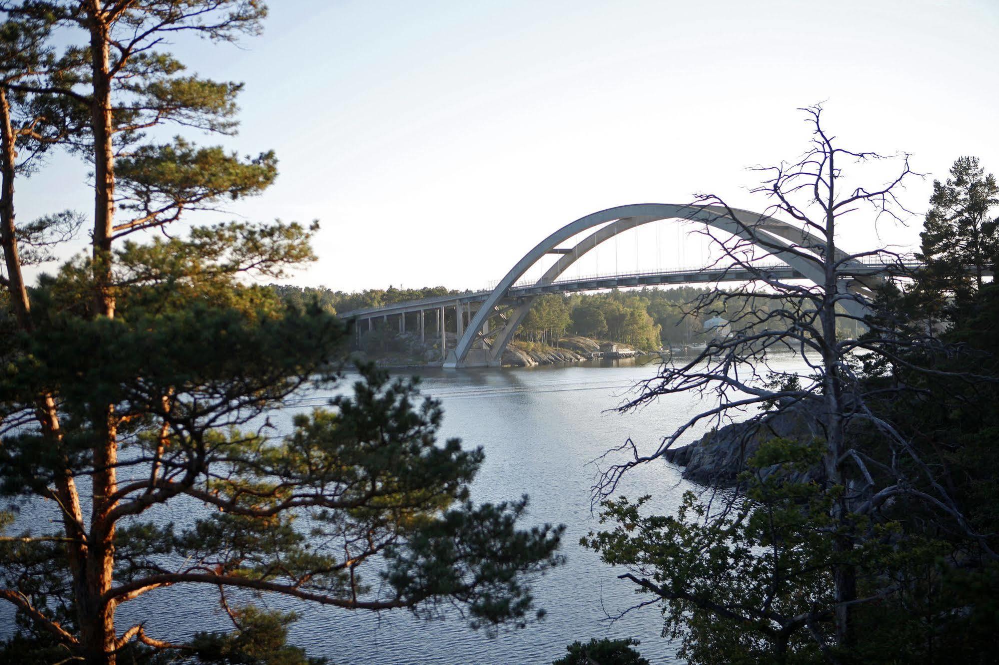 Djuroenaeset Hotell & Konferens Djurhamn 外观 照片