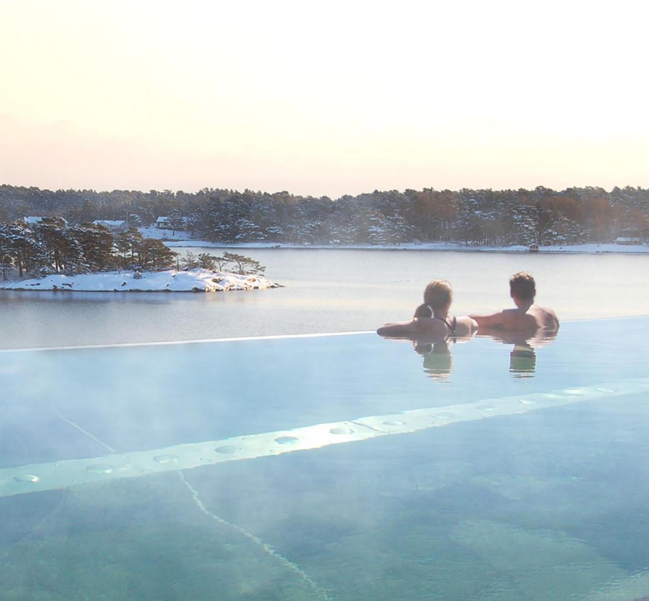 Djuroenaeset Hotell & Konferens Djurhamn 外观 照片